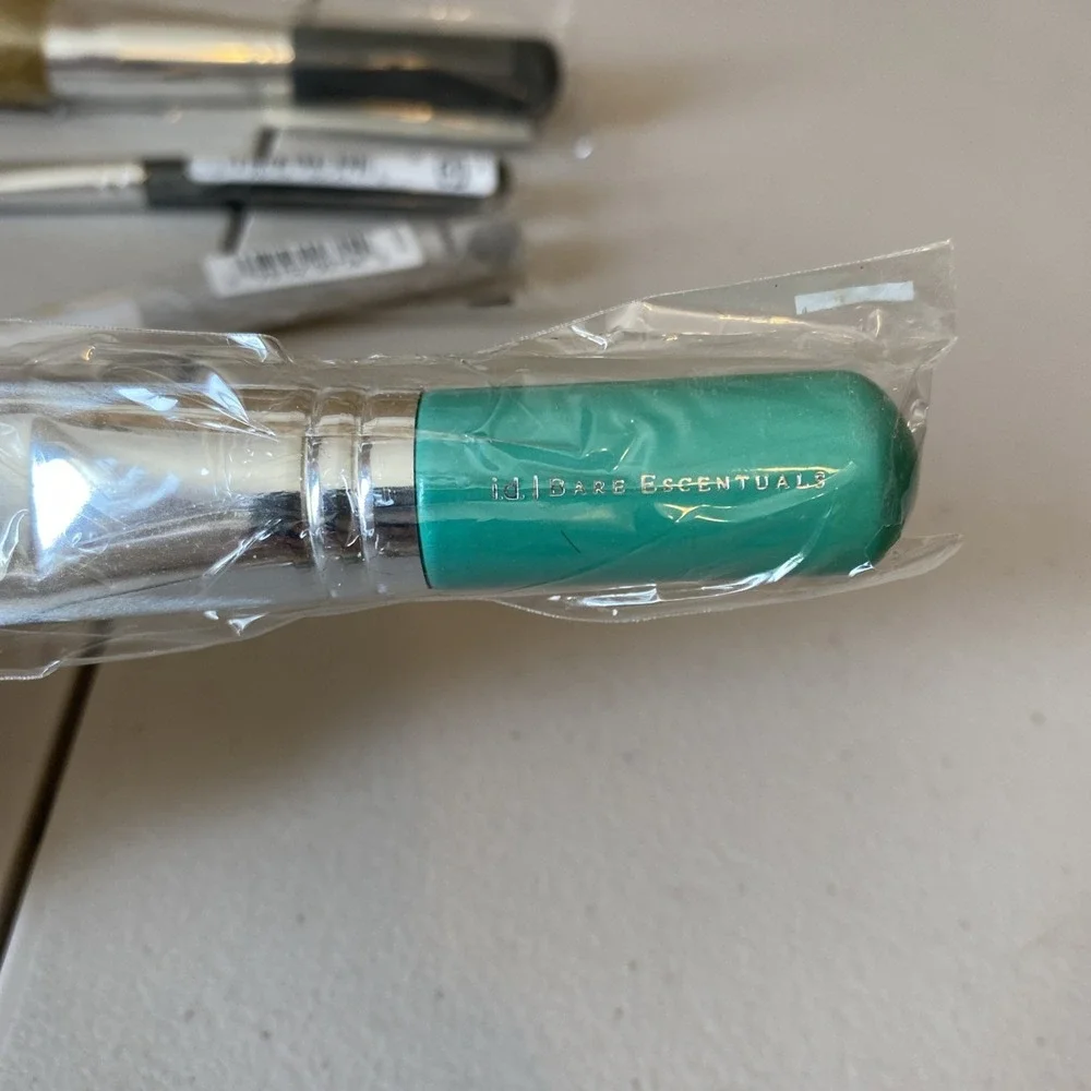 bareMinerals bare escentials